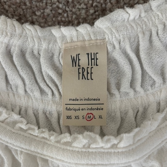 We The FreeWhite Ruffled Women's Top - Picture 2 of 3